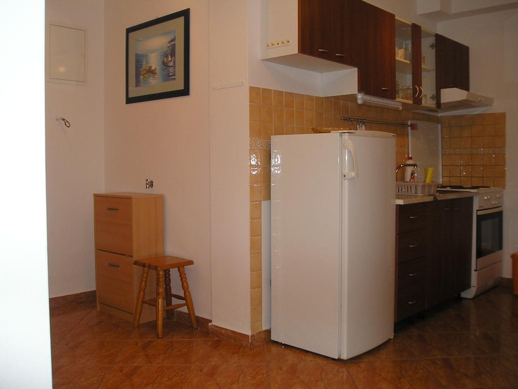 Apartments Eni Ловран Екстер'єр фото