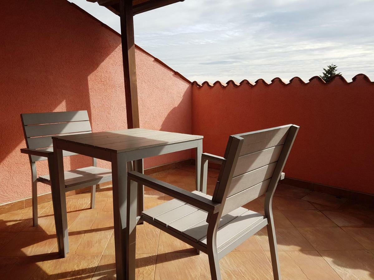 Apartments Eni Ловран Екстер'єр фото